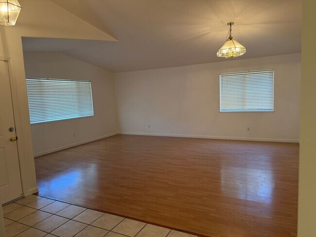 Building Photo - **PENDING** 4 Bedroom, 2 1/2 Bathroom Single Family Home In Antioch with Three Car Garage