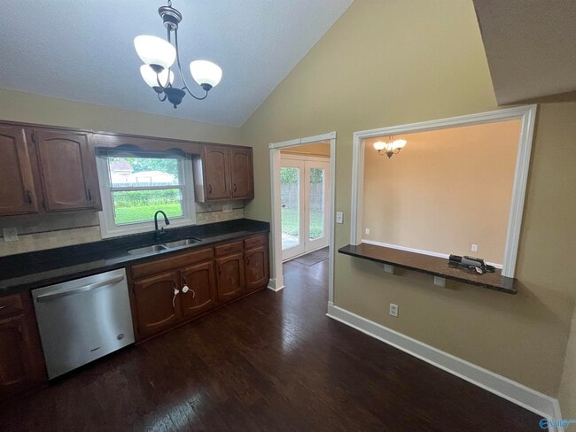 Building Photo - 14909 Clovercrest Dr SE