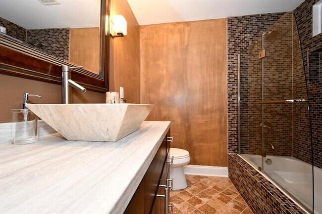 Building Photo - 460 Summer Breeze Ct.