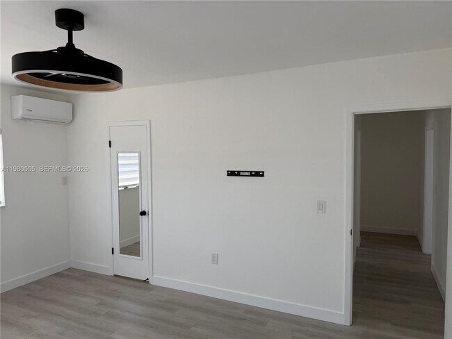 Building Photo - 3230 SW 98th Ave