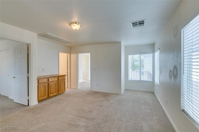 Building Photo - 10385 Morning Sorrow St