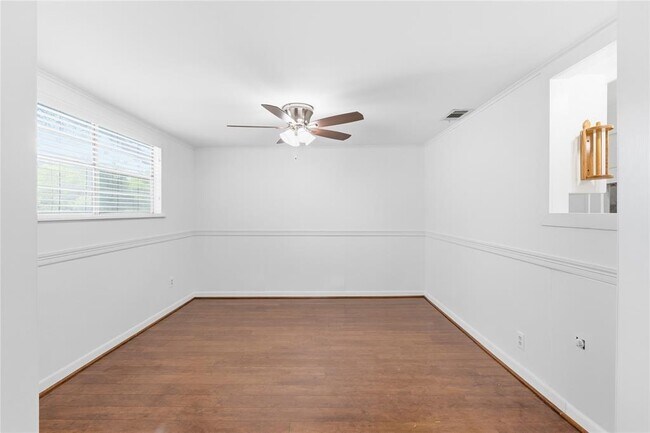 Building Photo - 1613 Sunnyvale St