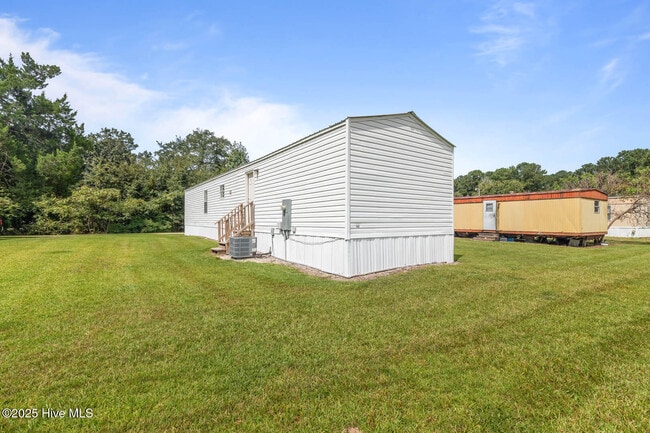 Building Photo - 119 Starwood Cir