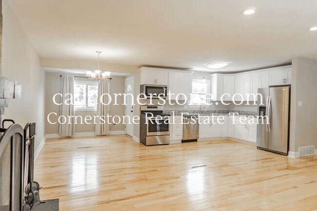 Building Photo - 2215 N Chelton Rd