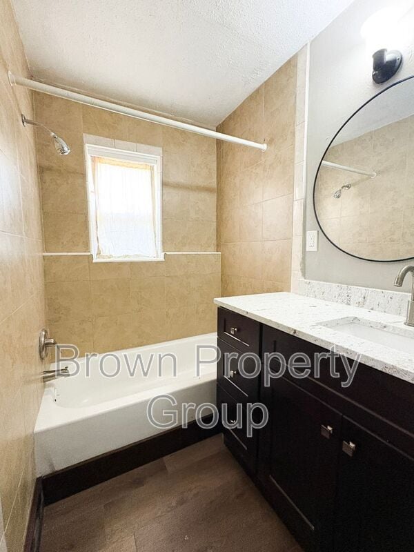 Building Photo - 707 Odell Rd