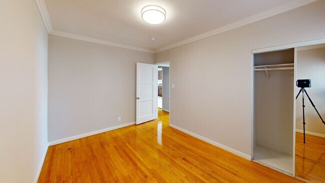 Building Photo - Adams apartments...Newly Remodeled 2 Bedro...