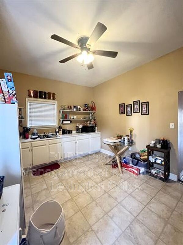 Building Photo - 444 N Broadway