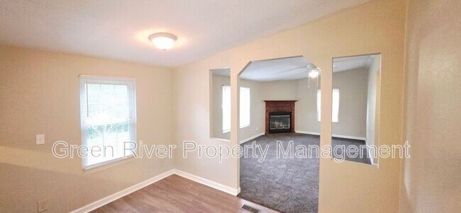 Building Photo - 5348 Otter Lane