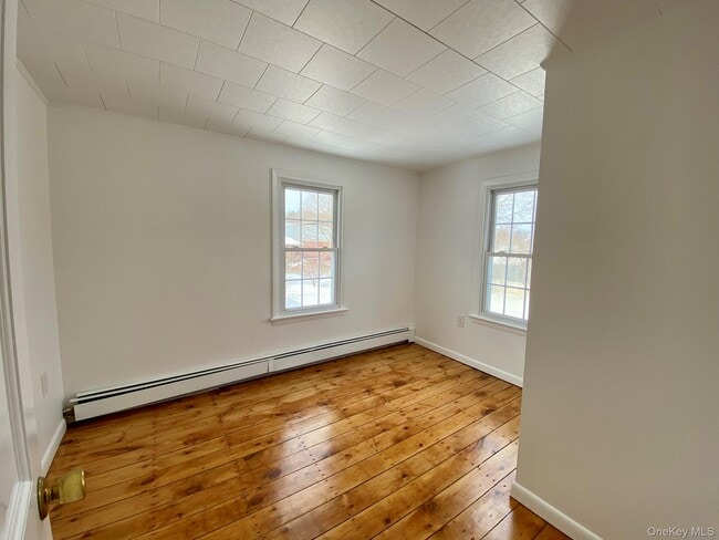 Building Photo - 42 Amity Rd