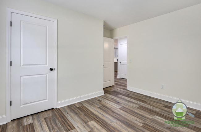 Building Photo - 107 Lyman Lodge Rd