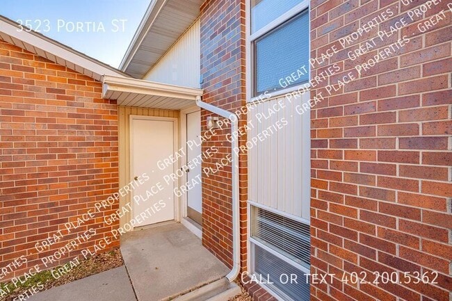 Building Photo - 3523 Portia St