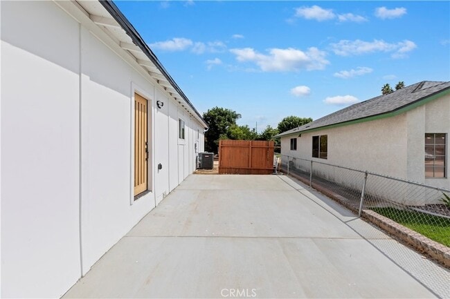 Building Photo - 7830 Casa Blanca St