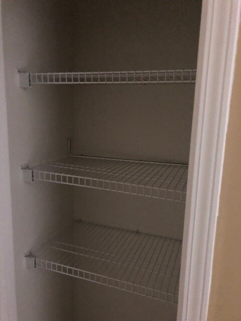 Building Photo - 922 12th St