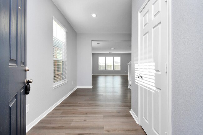 Building Photo - 6738 Beck Canyon Dr