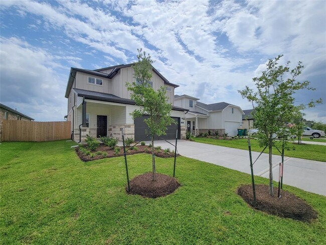 Building Photo - 166 Longhorn Run Dr