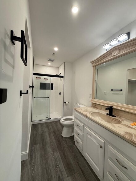 Building Photo - 130 Cascade Ave SE