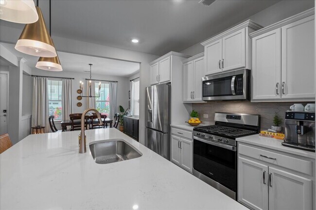 Building Photo - 1011 Swamp Harrier Ave