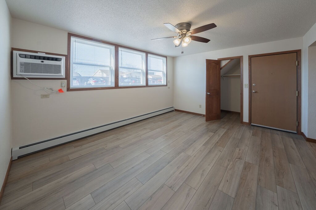Building Photo - 3505 S West Ave