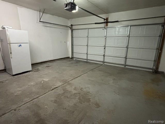 Building Photo - 11853 Plumbrook Rd