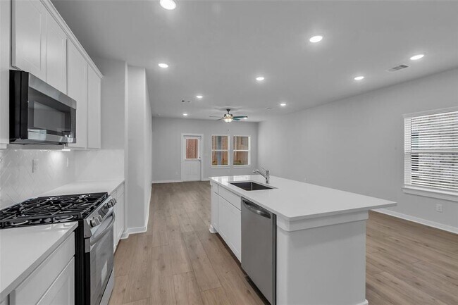 Building Photo - 8442 Sweet Cherry Ln