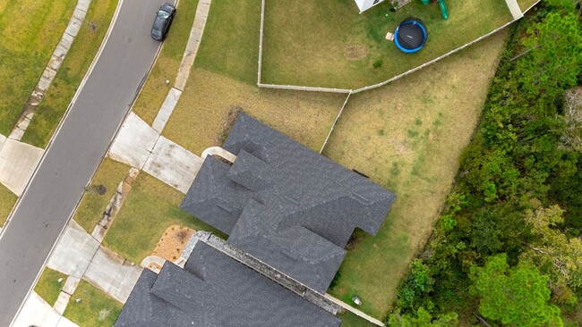 Building Photo - 613 Lancewood Ct