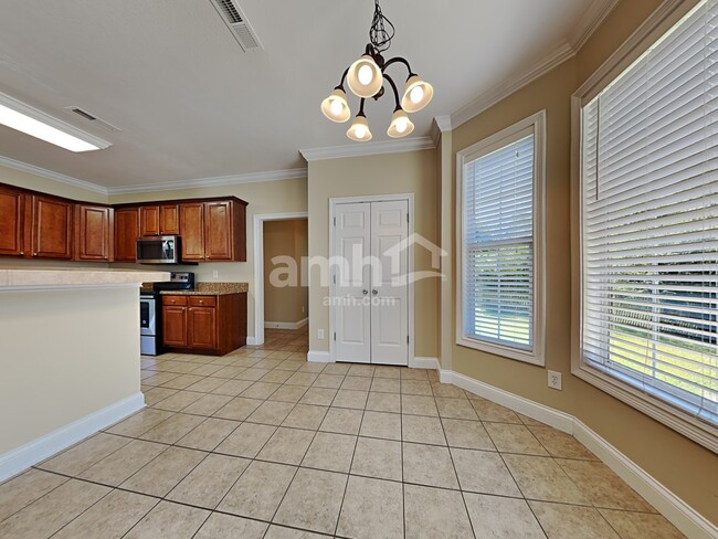Building Photo - 10225 Boston Ln