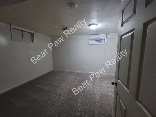 Building Photo - 1225 S Arp Ave