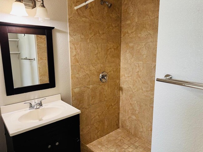 Building Photo - 2018 W Rundberg Ln