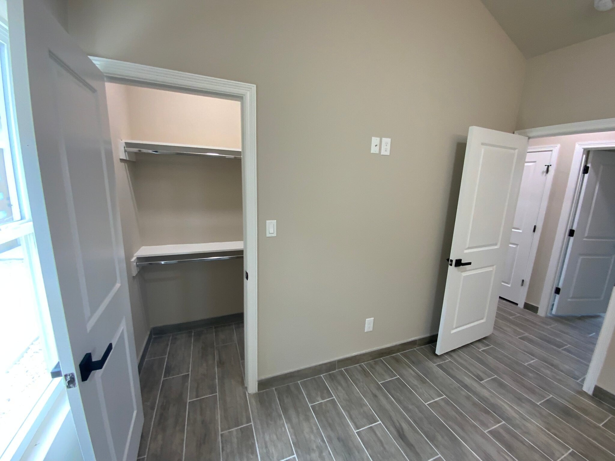 Building Photo - 508 Hope Dr