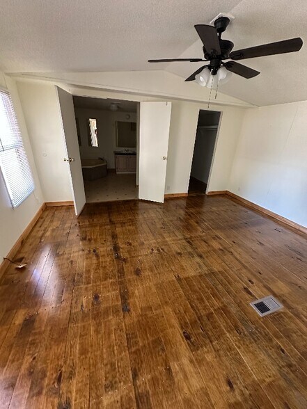 Building Photo - 9969 Farris Loop
