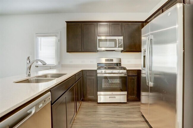 Building Photo - 340 Geode Glen