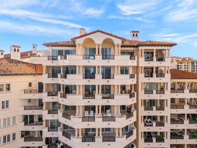 Building Photo - 7471 Fisher Island Dr