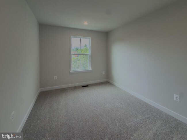 Building Photo - 6737 Shelton Ln