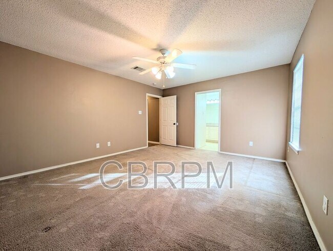 Building Photo - 2417 87th St