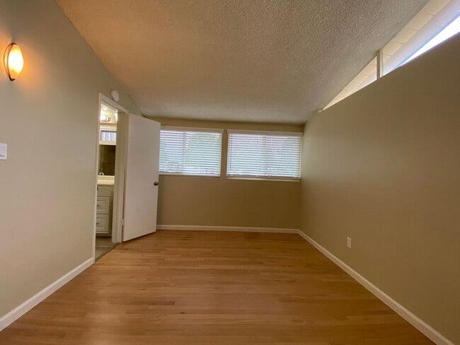 Building Photo - m458 - Fujihara