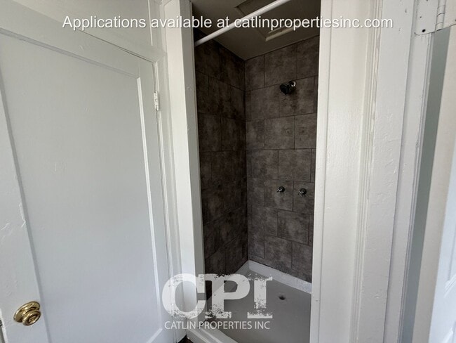 Building Photo - MOVE IN SPECIAL- $99 FIRST MONTH RENT!