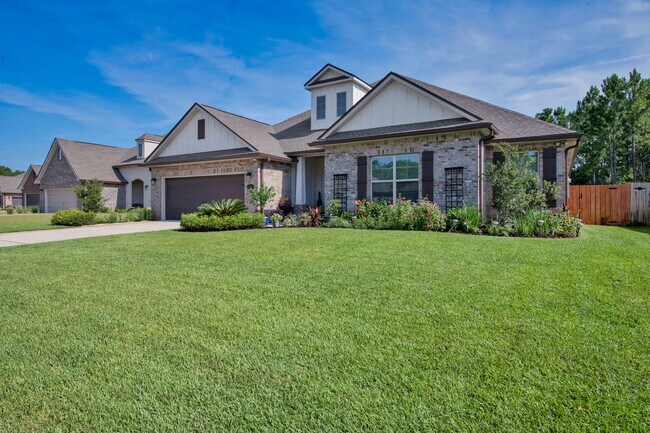Building Photo - 5718 Oak Hvn Ln