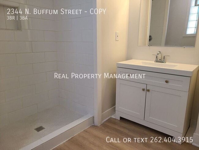 Building Photo - 2344 N Buffum St