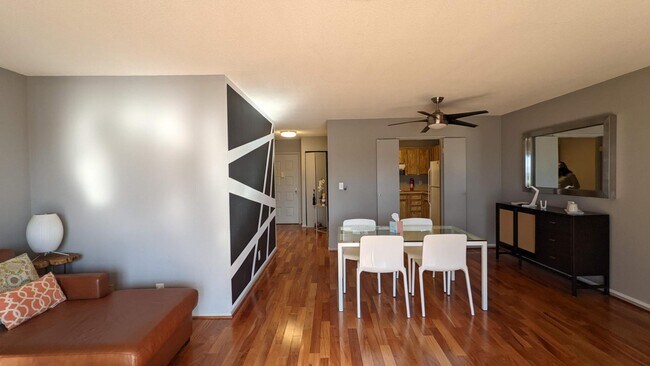 Building Photo - 8360 Greensboro Dr