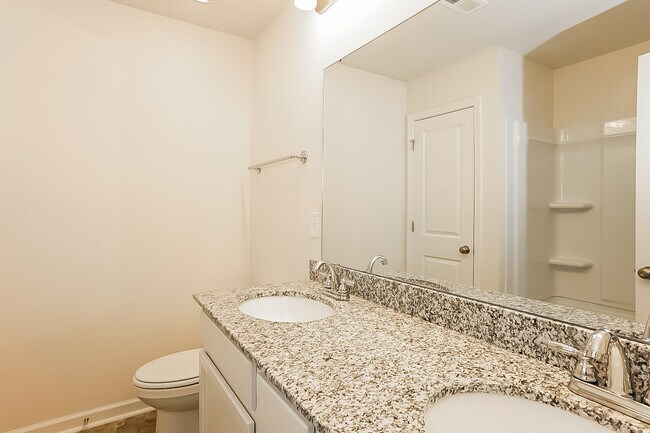 Building Photo - 846 Delta Ln