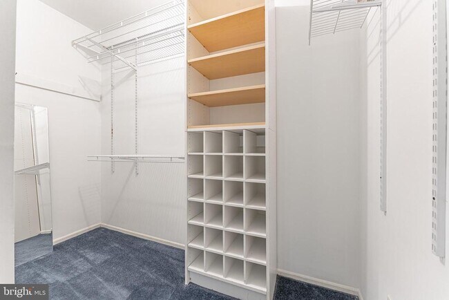 Building Photo - 11 Chateau Cir