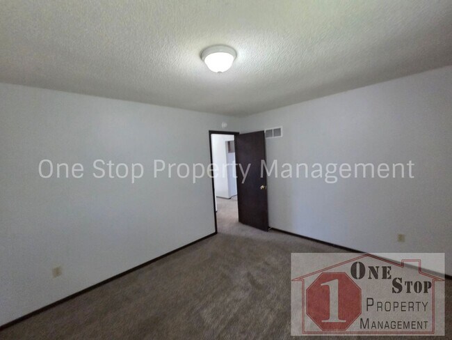 Building Photo - 17312 East 49th St Ct S