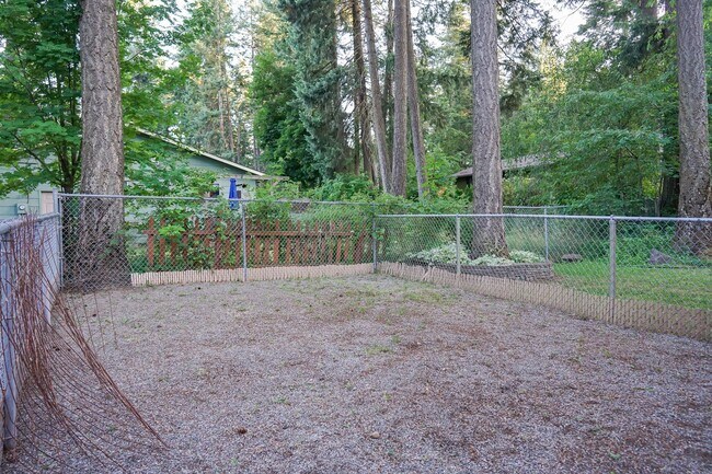 Building Photo - 4 Bedroom home tucked away in Hayden
