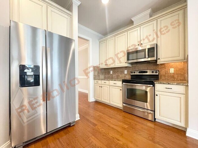 Building Photo - Fresh Paint City Loft by Sherwin-Williams ...