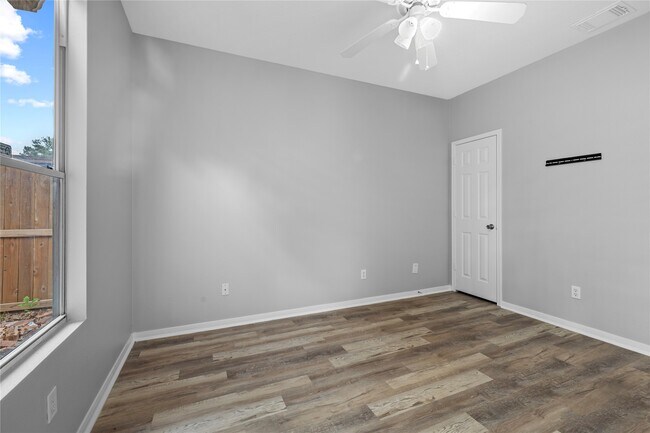 Building Photo - 12311 Granite Woods Ct