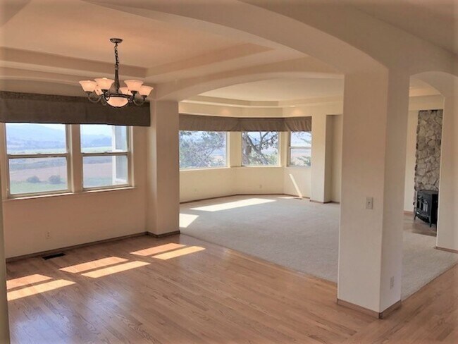 Building Photo - 6006 Los Osos Valley Rd
