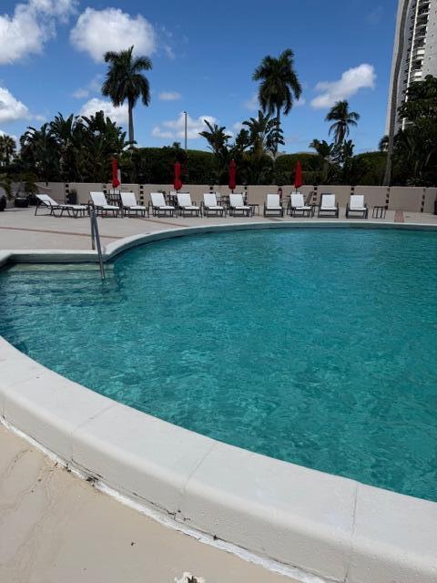 Building Photo - 2425 Presidential Way