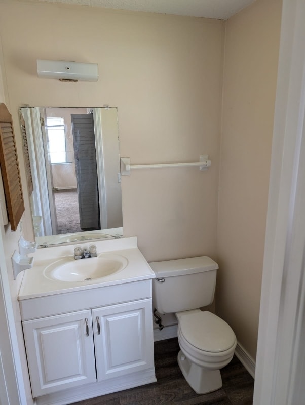 Building Photo - 458 Bentwood Ln