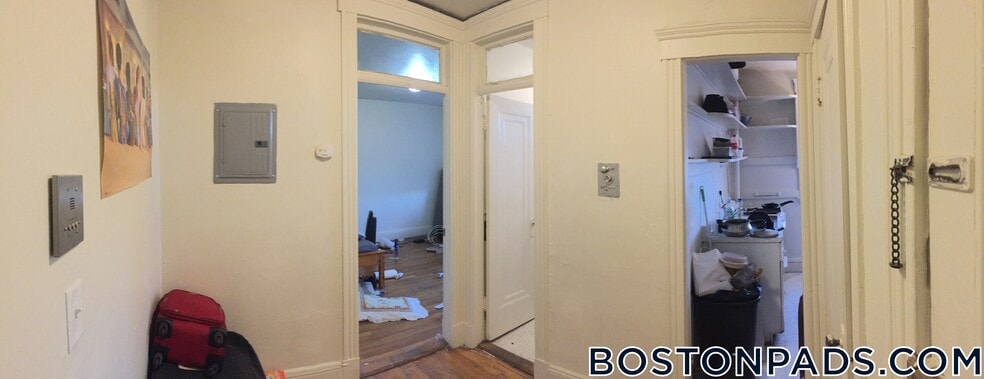 Building Photo - 1185 Boylston St