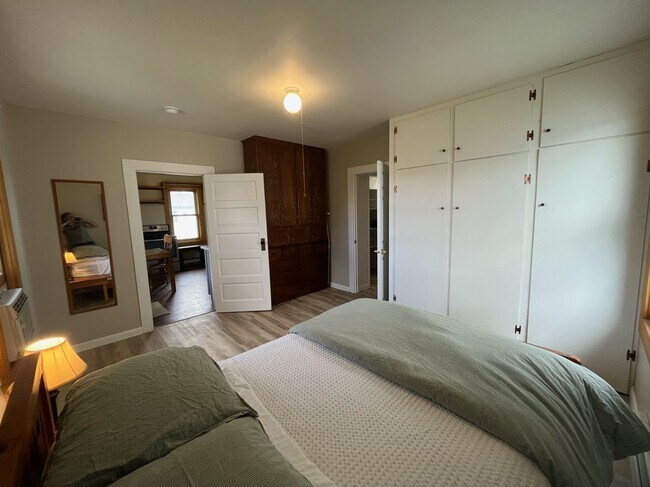 Building Photo - 1801 Beck Ave